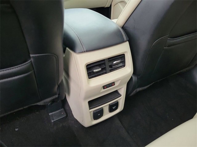 Used 2019 Ford Edge Titanium w/ Equipment Group 301A image 12