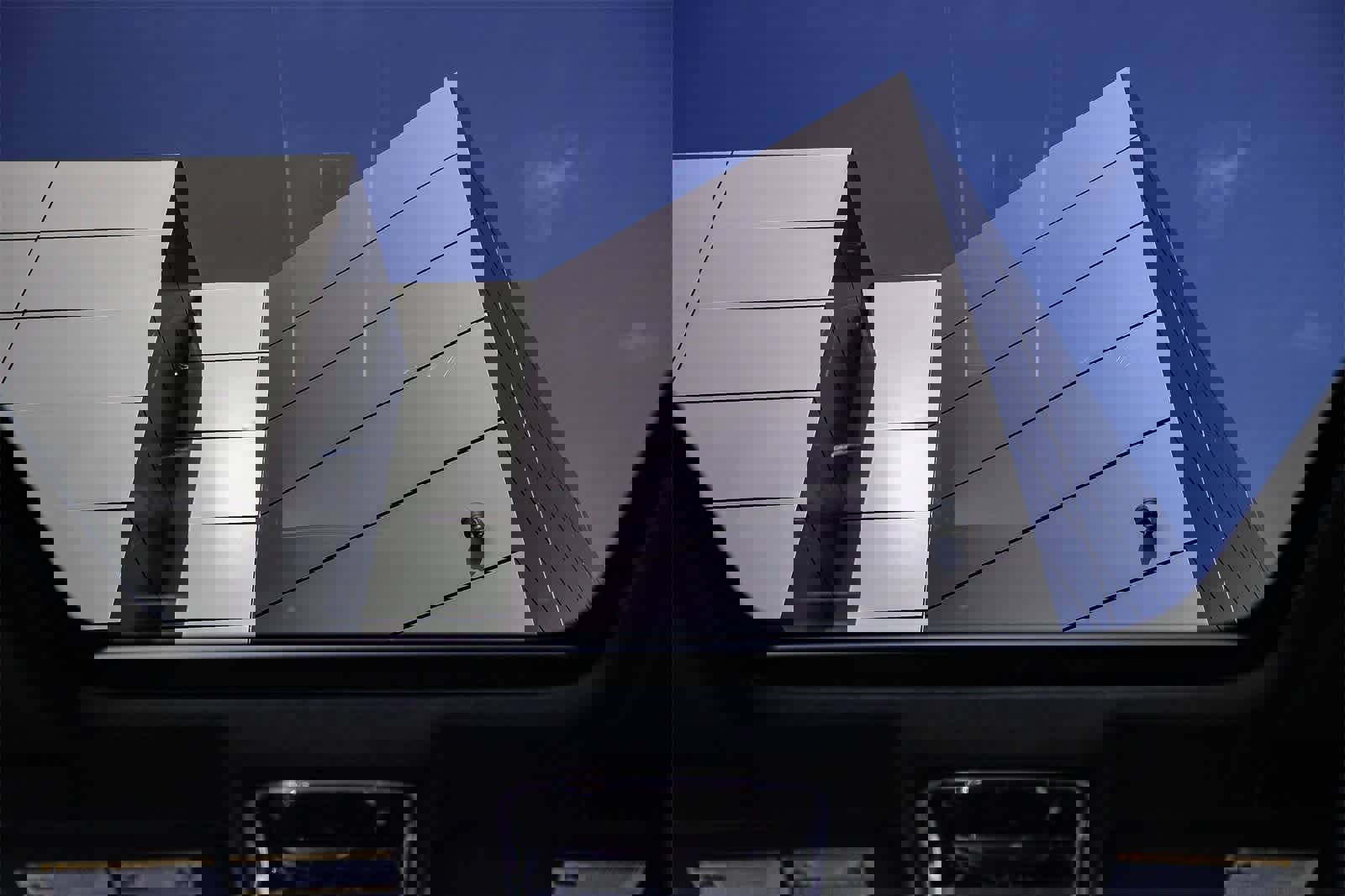 New 2026 Land Rover Range Rover Velar Dynamic SE image 8