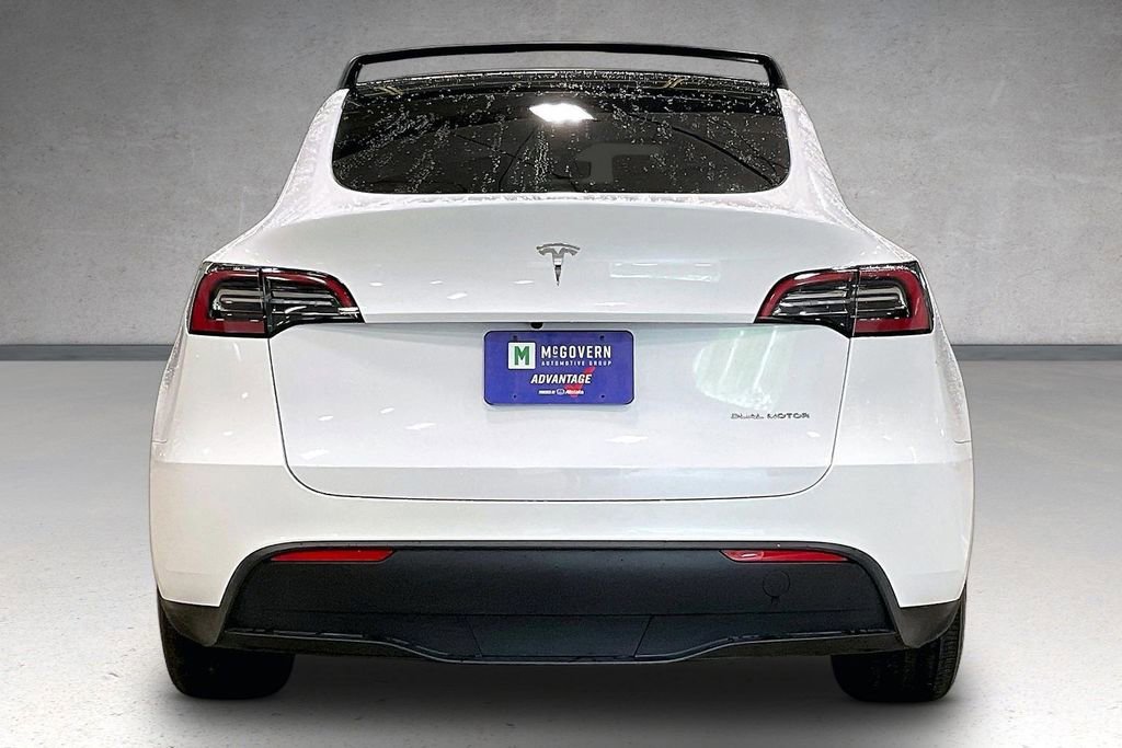 Used 2023 Tesla Model Y Long Range AWD/4WD image 5