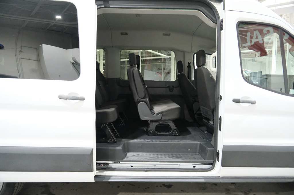 Used 2024 Ford Transit 350 XLT RWD image 19