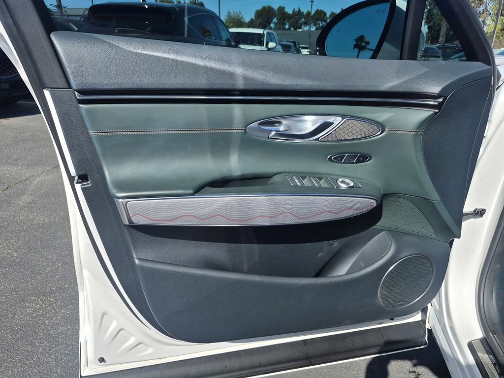 Used 2023 Genesis GV70 2.5T w/ Advanced Package image 12