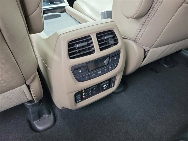 Used 2016 Honda Pilot Elite image 8