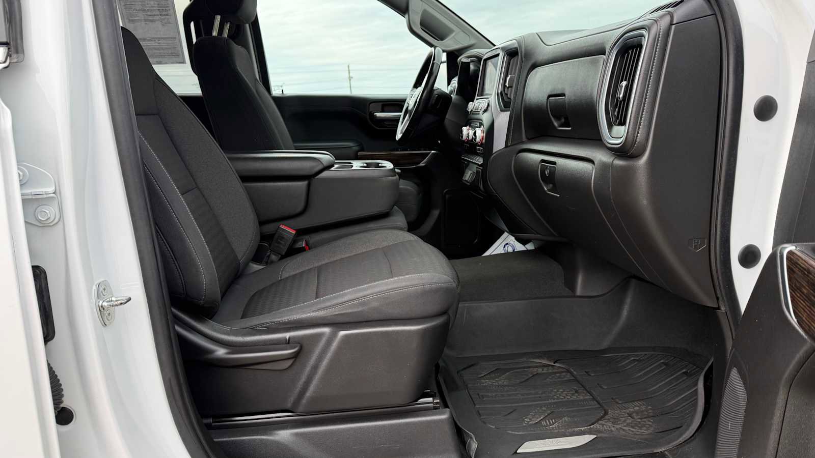 Used 2021 GMC Sierra 1500 SLE image 12