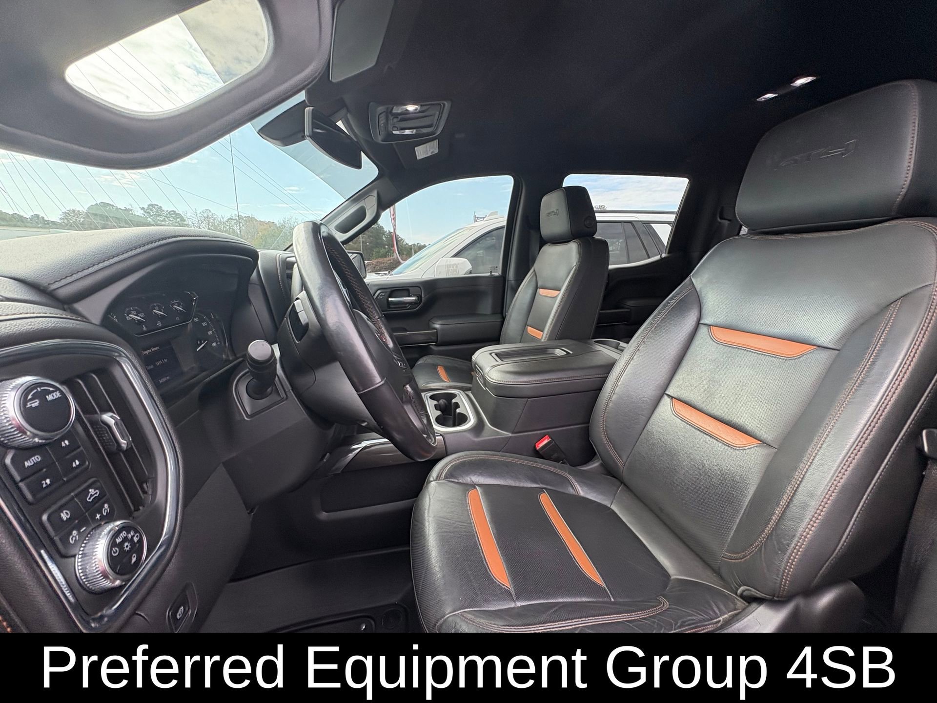 Used 2021 GMC Sierra 1500 AT4 image 2