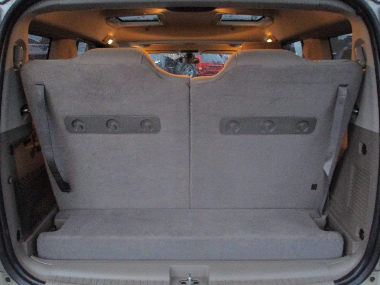 Used 2008 Jeep Commander Sport image 13