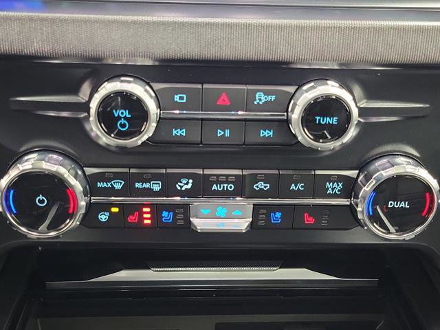 New 2026 Ford F250 Platinum image 30