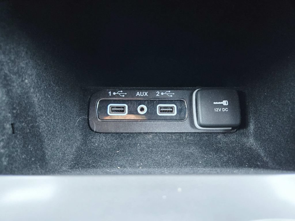 Certified 2022 Jeep Grand Cherokee Laredo X AWD/4WD image 29