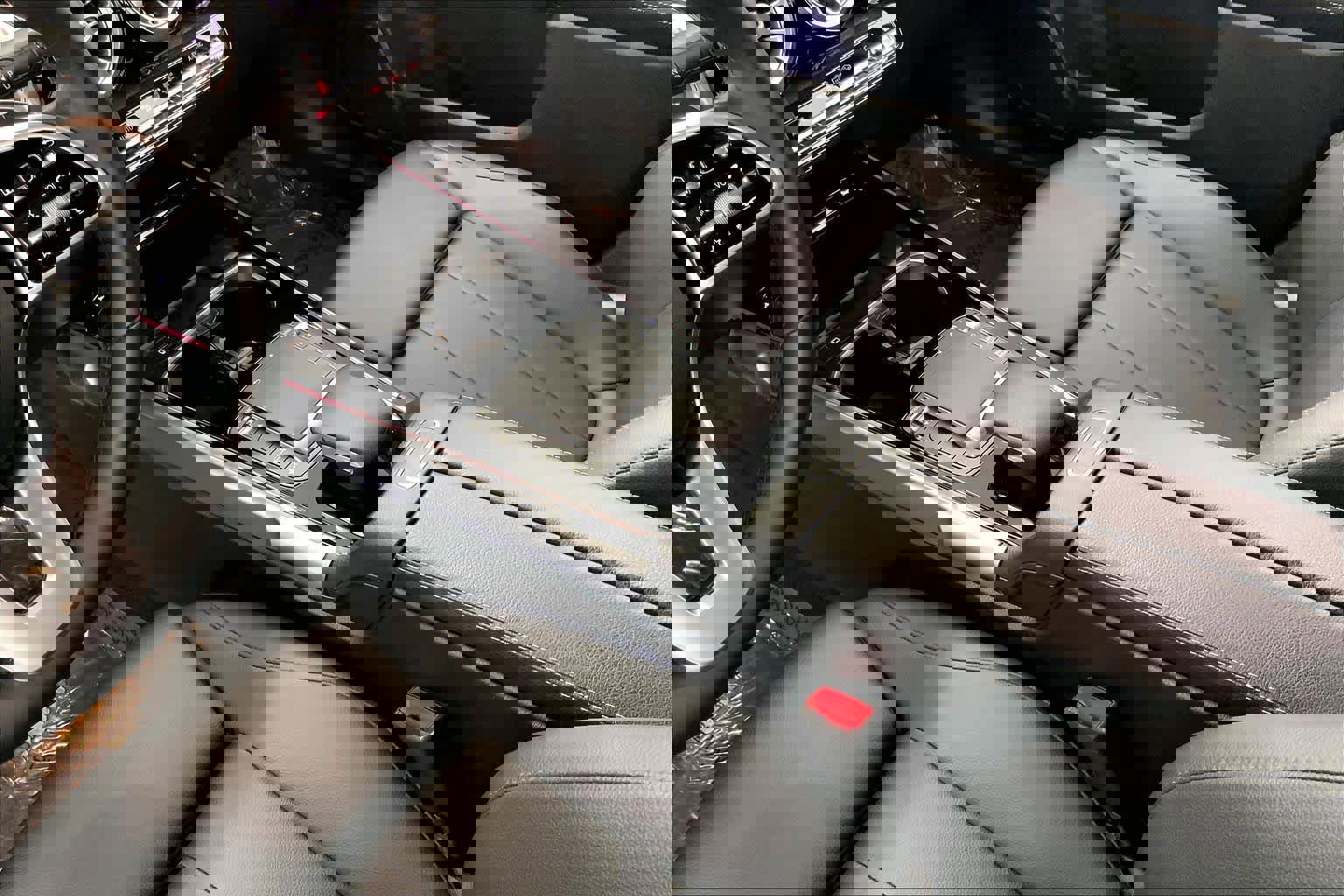 Certified 2021 Mercedes-Benz GLB 250 image 26