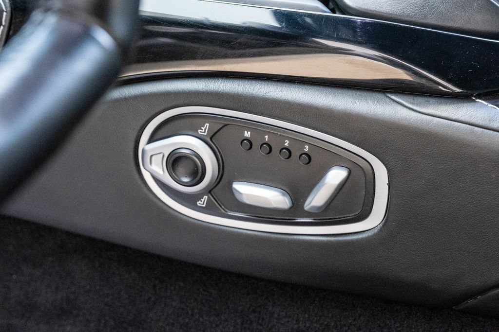Used 2019 Aston Martin V8 Vantage Coupe RWD image 24