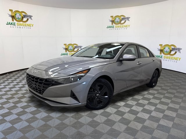Used 2023 Hyundai Elantra SEL w/ Cargo Package FWD image 4