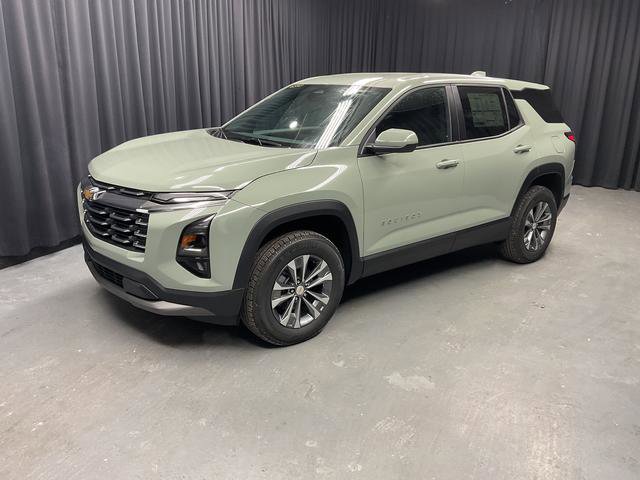 New 2026 Chevrolet Equinox LT image 2