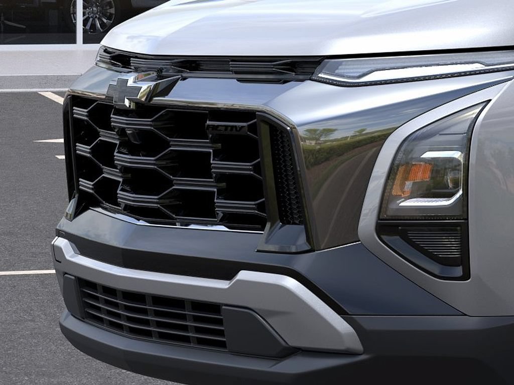 New 2026 Chevrolet Equinox ACTIV w/ Convenience Package III AWD/4WD image 13