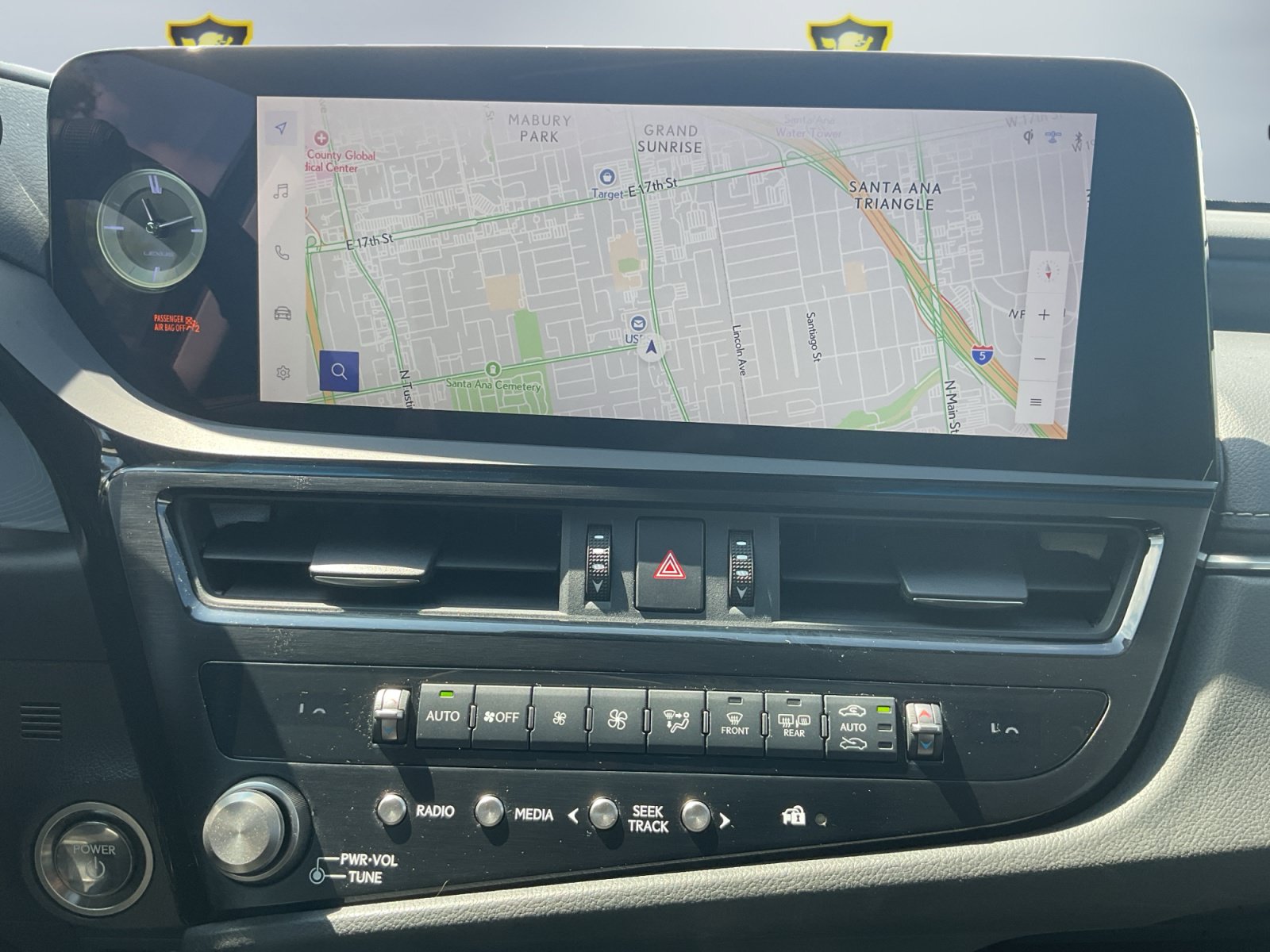 Used 2024 Lexus ES 300h w/ Accessory Package (Z2) FWD image 14