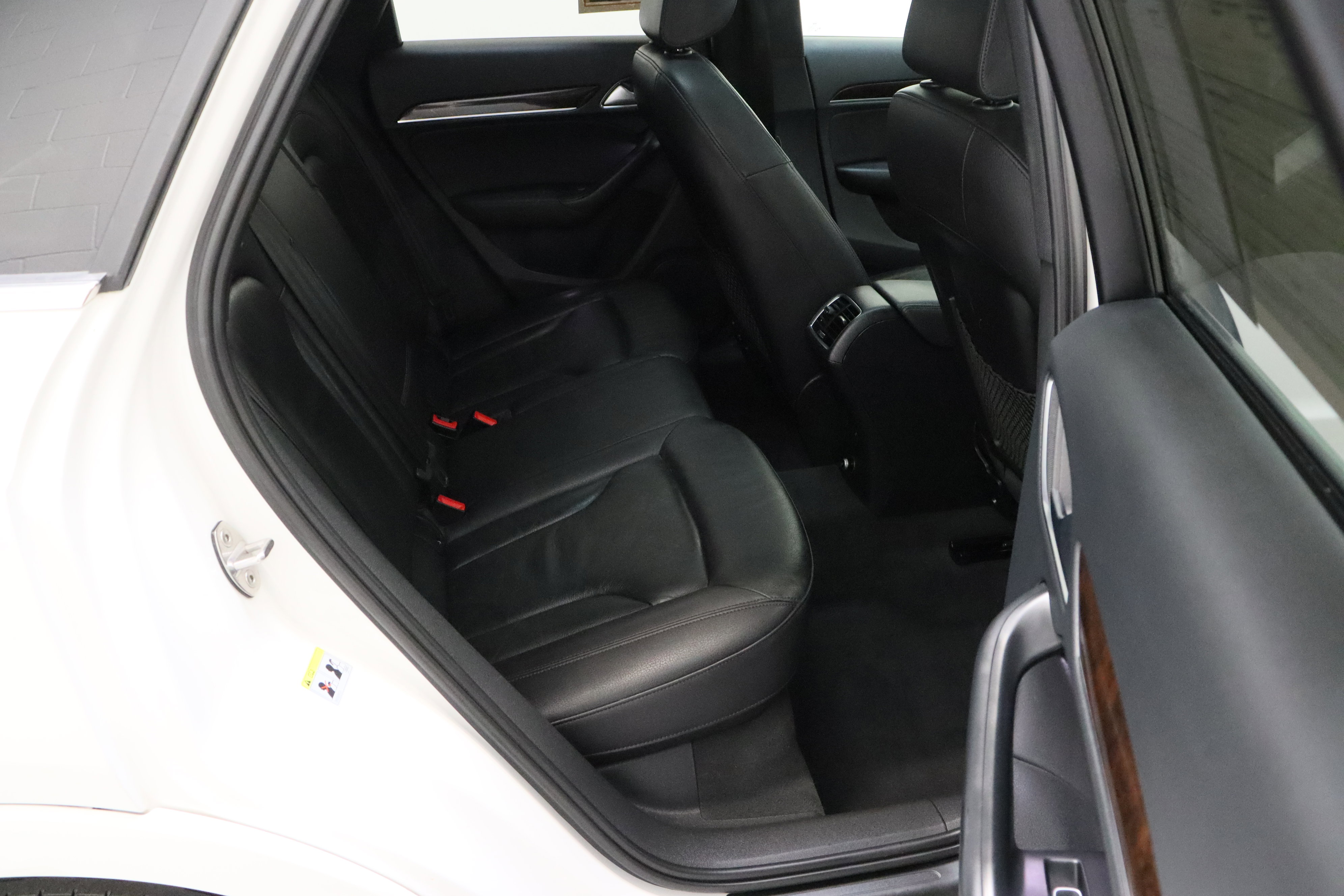Used 2017 Audi Q3 2.0T Premium Plus w/ Premium Plus Package FWD image 39