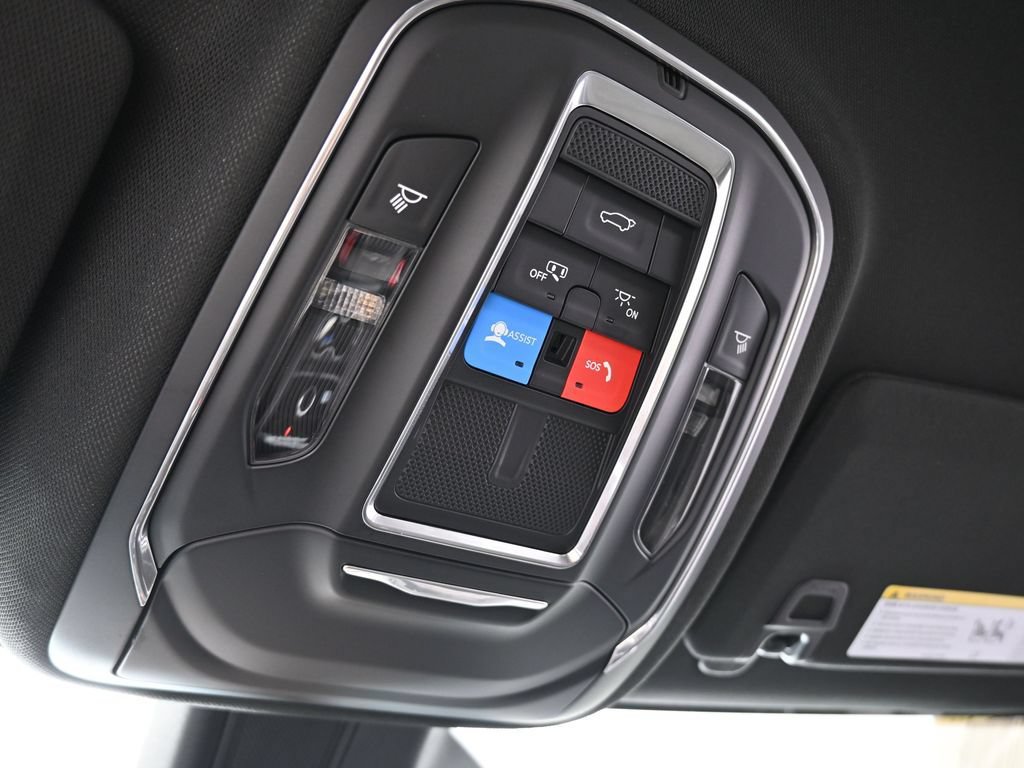 New 2026 Jeep Grand Cherokee Altitude RWD image 19