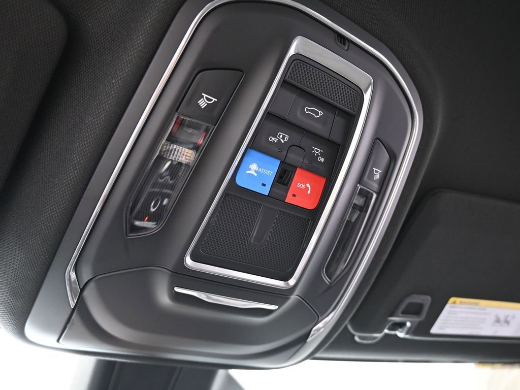 New 2026 Jeep Grand Cherokee Altitude RWD image 19