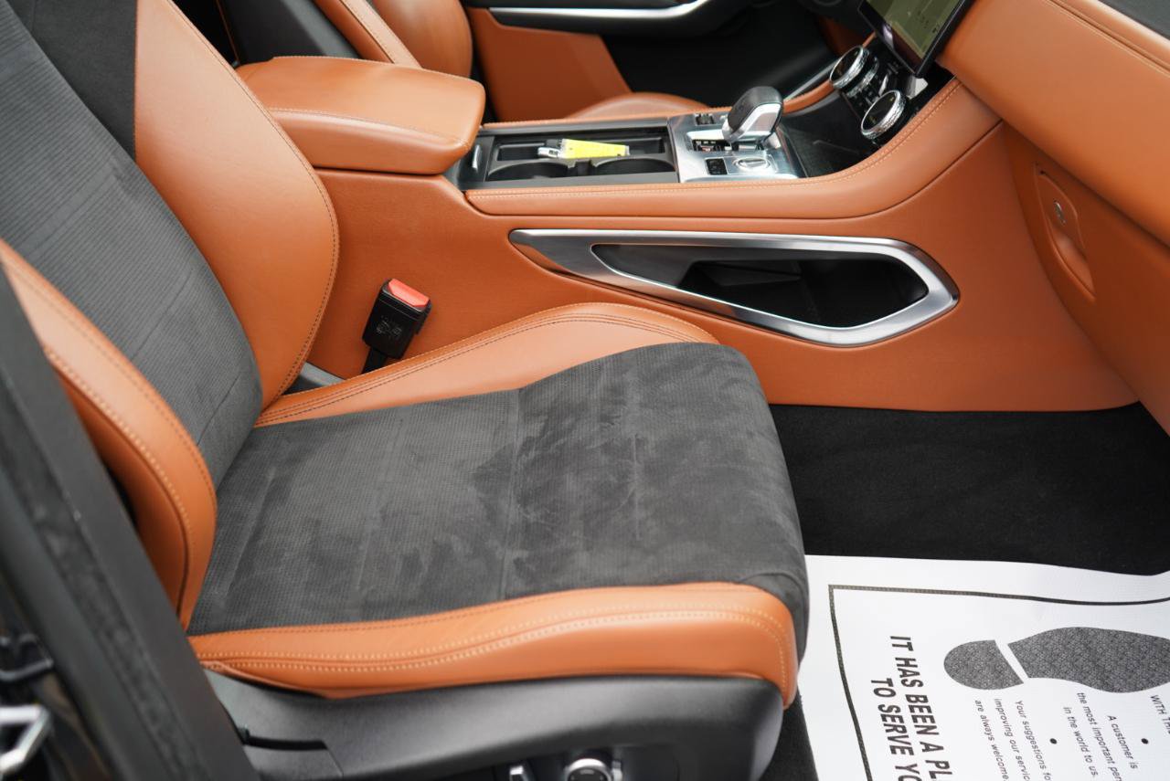 Used 2021 Jaguar F-PACE SVR AWD/4WD image 31