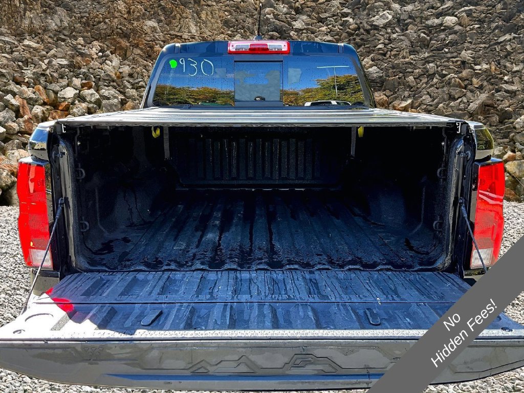 Used 2023 Chevrolet Colorado LT w/ LT Convenience Package AWD/4WD image 15