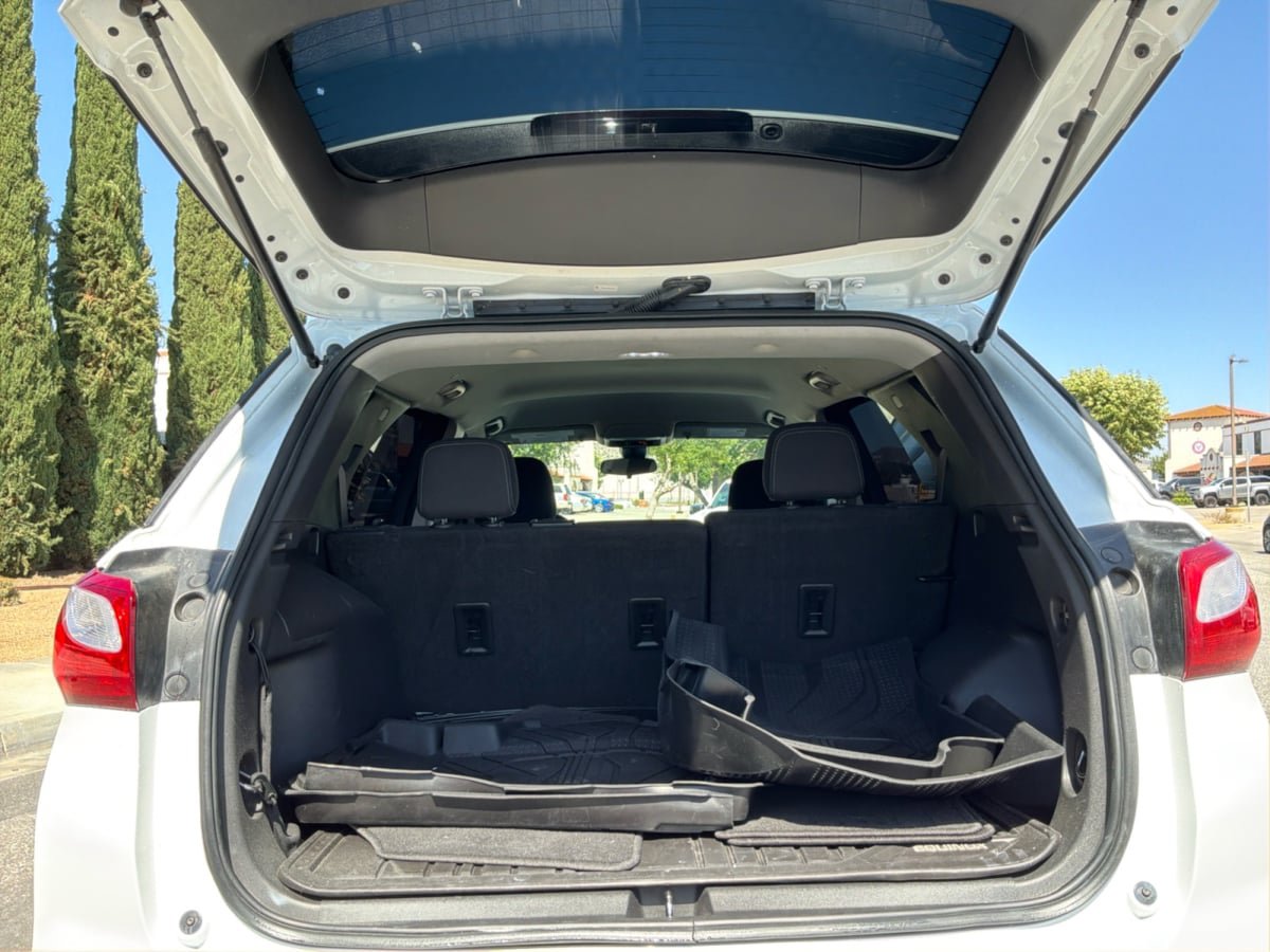 Used 2021 Chevrolet Equinox LS w/ LS Convenience Package FWD image 20