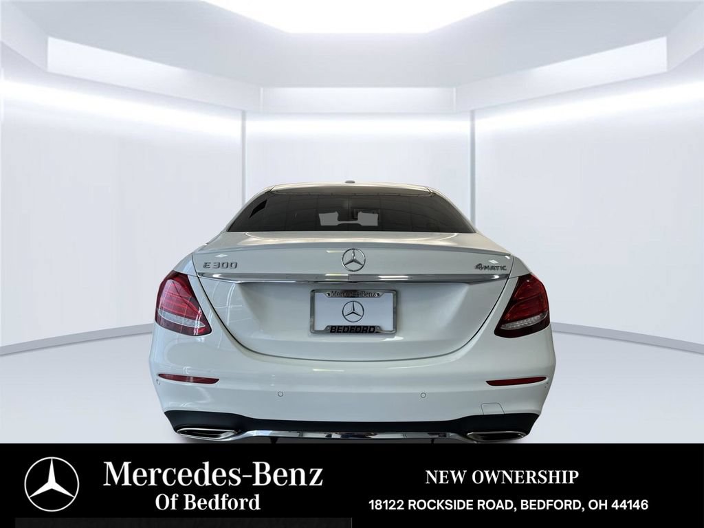 Used 2018 Mercedes-Benz E 300 4MATIC image 4