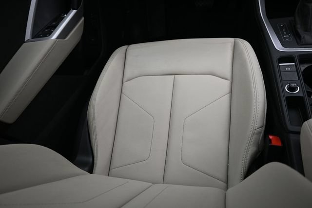 Used 2022 Audi Q3 2.0T Premium AWD/4WD image 14