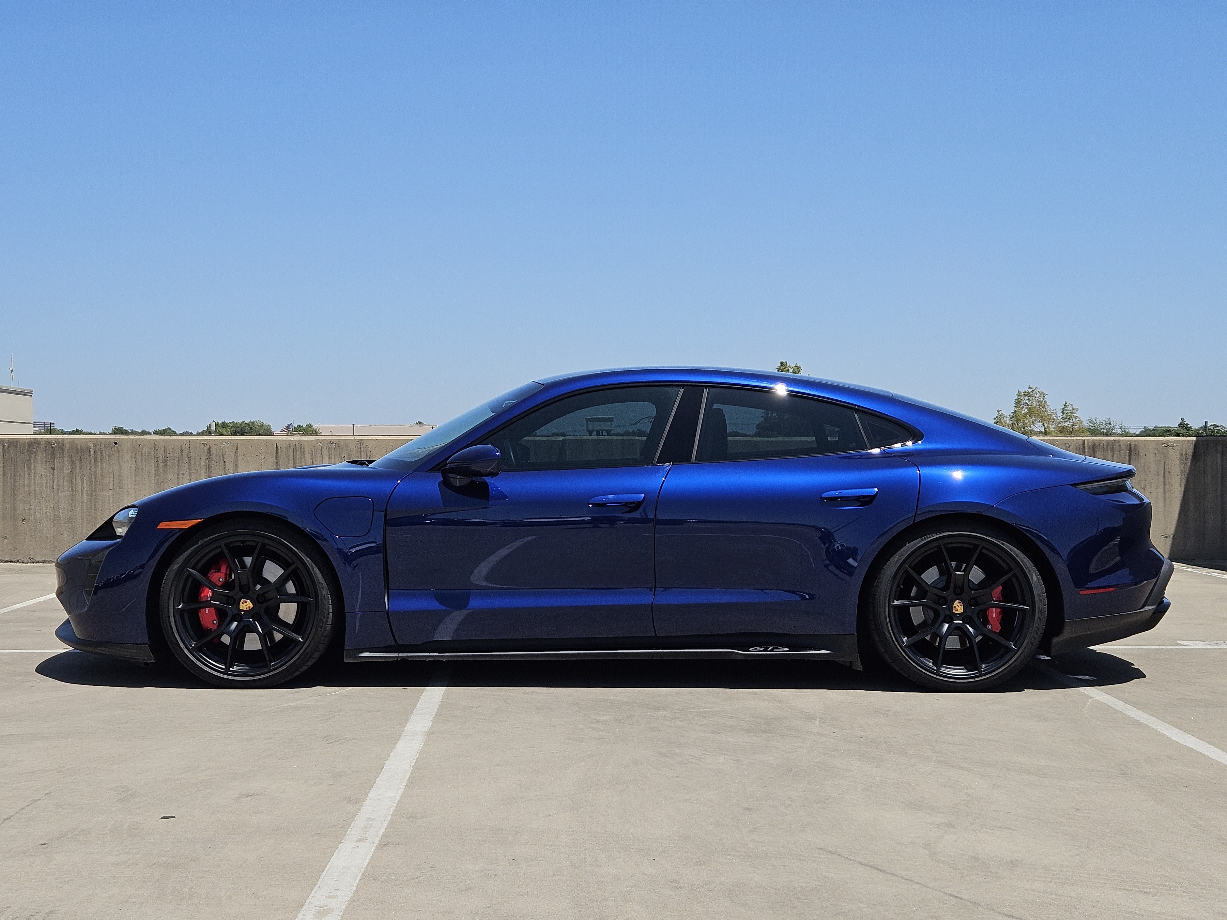 Certified 2023 Porsche Taycan GTS AWD/4WD image 2