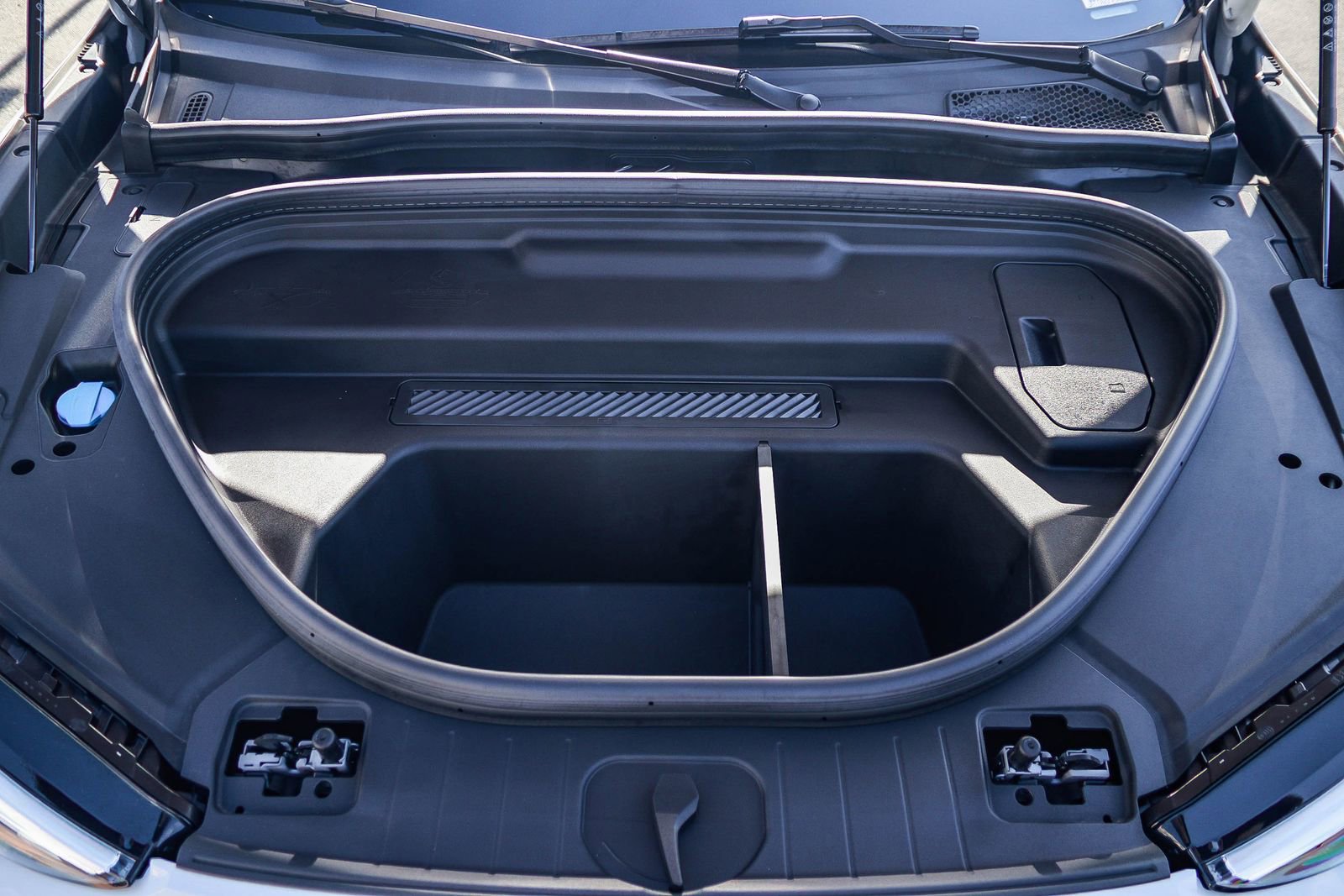 Certified 2025 Audi Q6 e-tron Premium w/ Convenience Package image 30