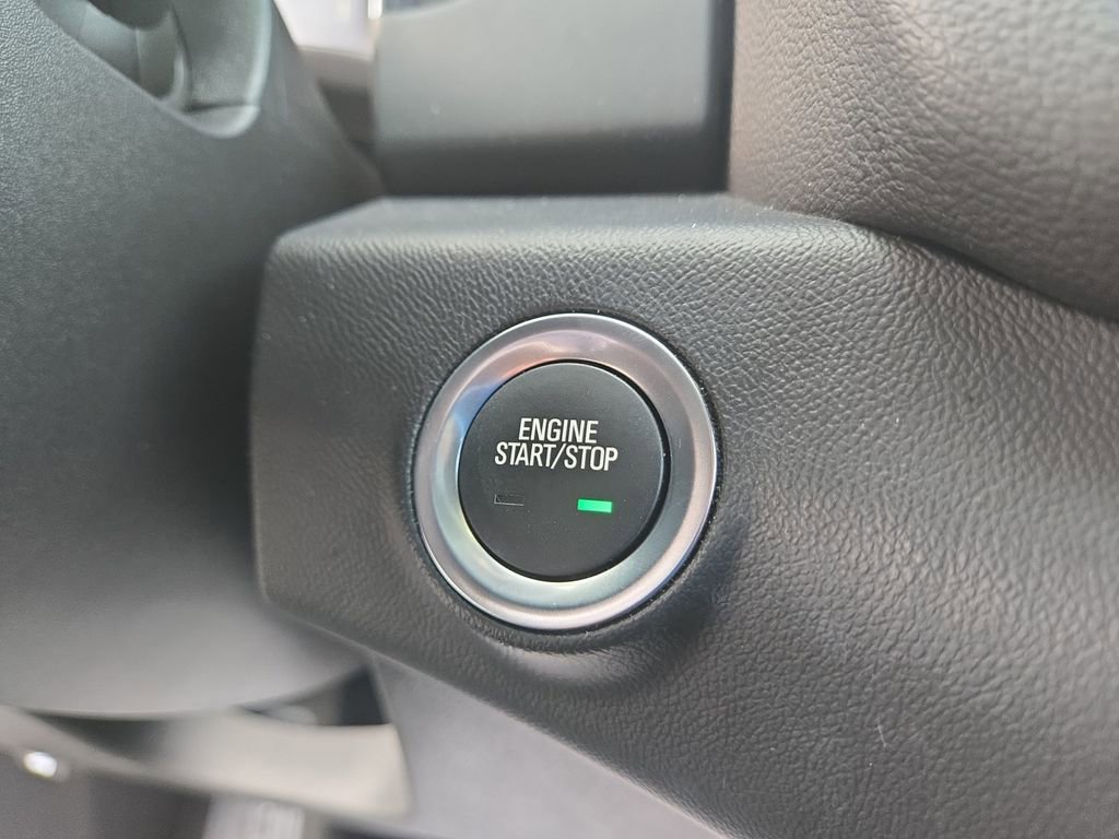 Used 2023 GMC Terrain SLE image 25