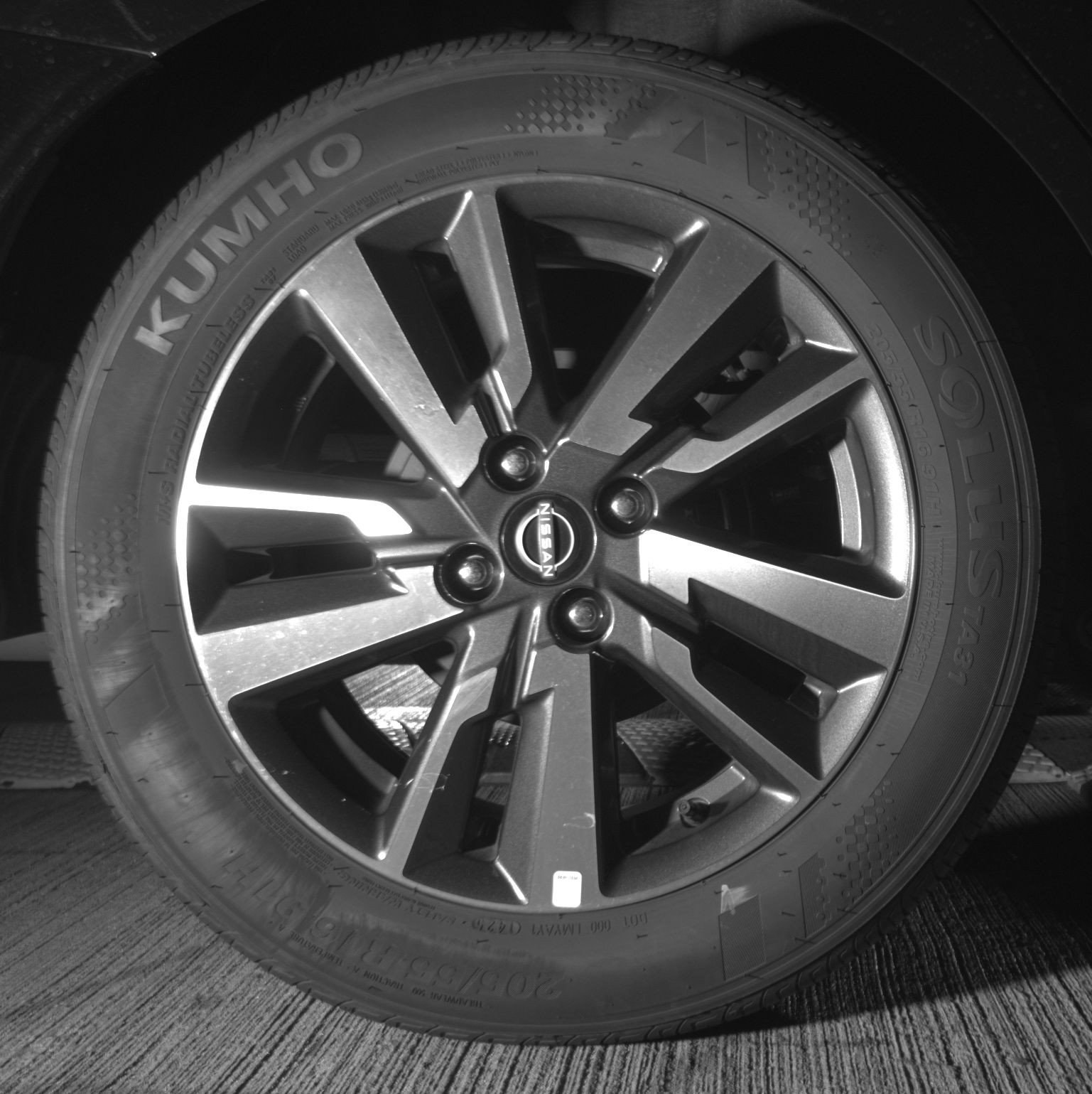 Used 2025 Nissan Versa SV image 15