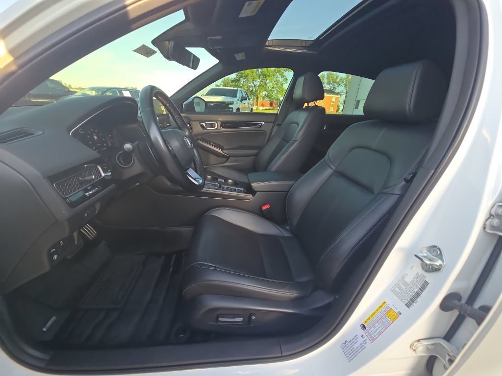 Used 2024 Honda Civic Sport Touring image 14