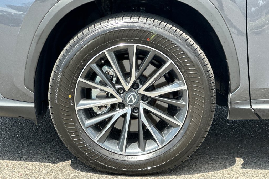 Used 2026 Lexus NX 350 AWD w/ Luxury Package image 32