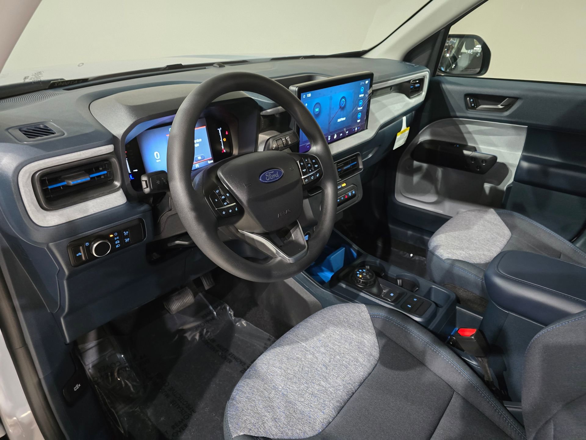 New 2025 Ford Maverick XLT image 17