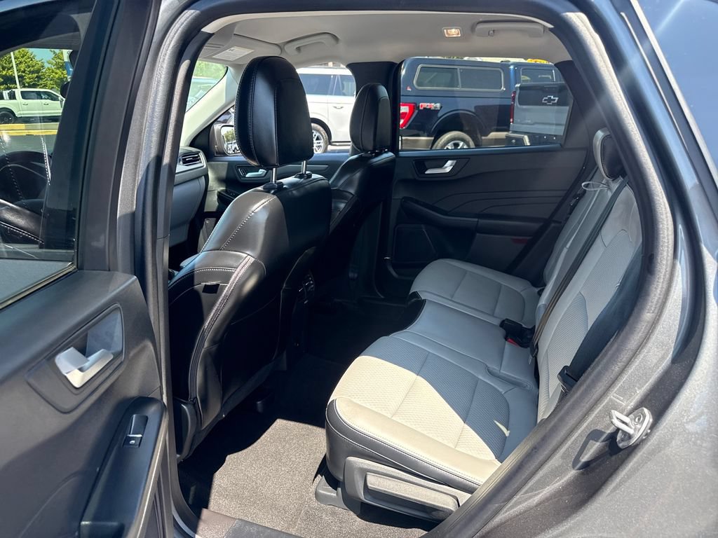 Used 2024 Ford Escape SE FWD image 12