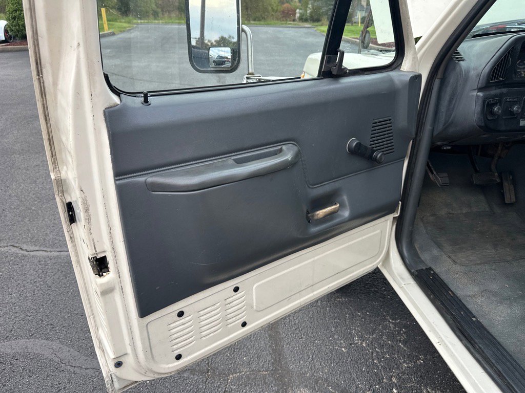 Used 1989 Ford F350 4x4 Regular Cab image 18