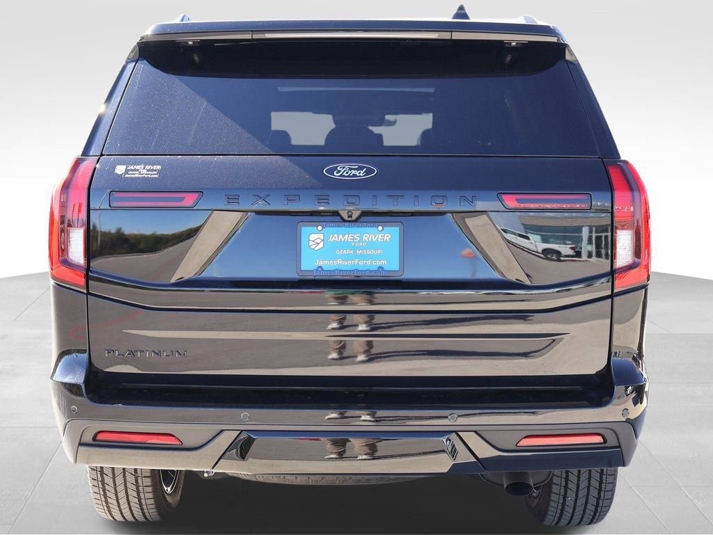 New 2025 Ford Expedition Platinum w/ Stealth Performance Package image 4