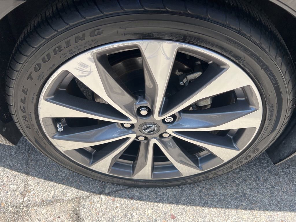 Certified 2023 Nissan Maxima Platinum w/ Sport Mat Group FWD image 39