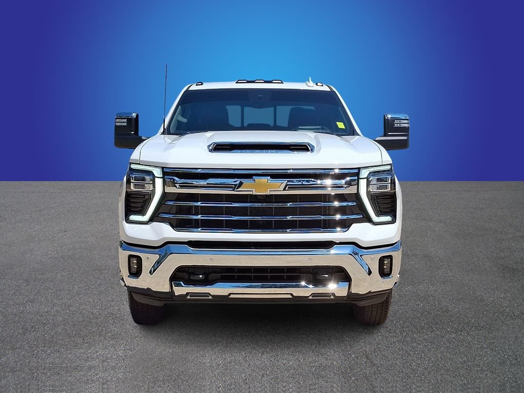 Used 2024 Chevrolet Silverado 3500 LTZ w/ LTZ Plus Package AWD/4WD image 2