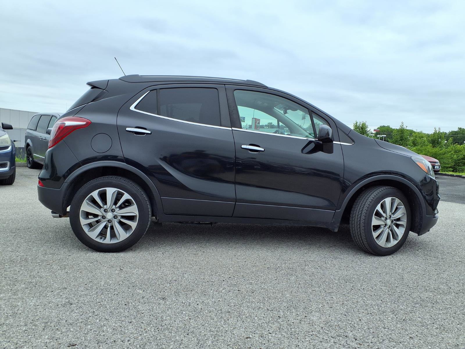 Used 2020 Buick Encore Preferred FWD image 27