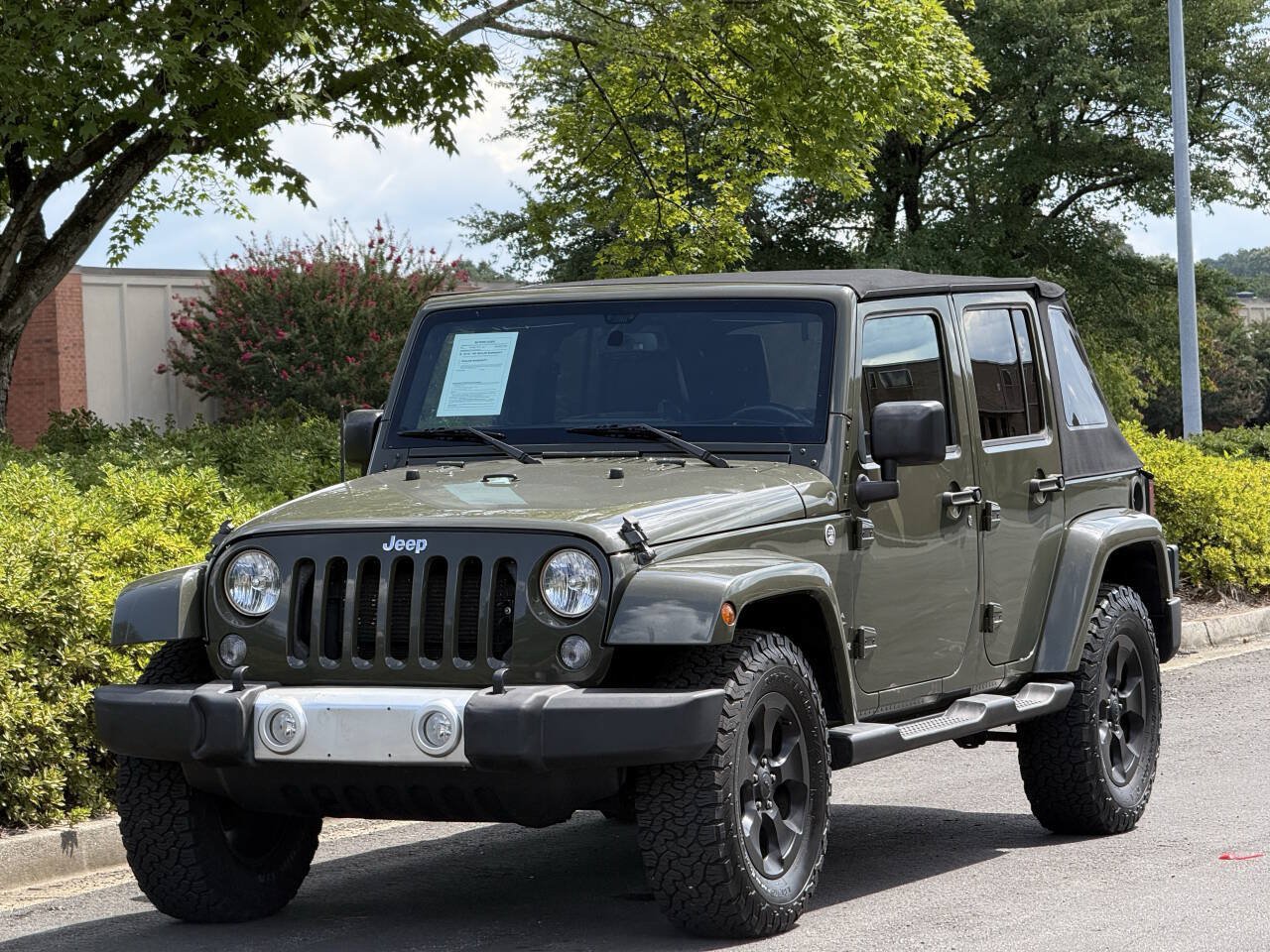 Used 2015 Jeep Wrangler Unlimited Sahara w/ Dual Top Group AWD/4WD image 2