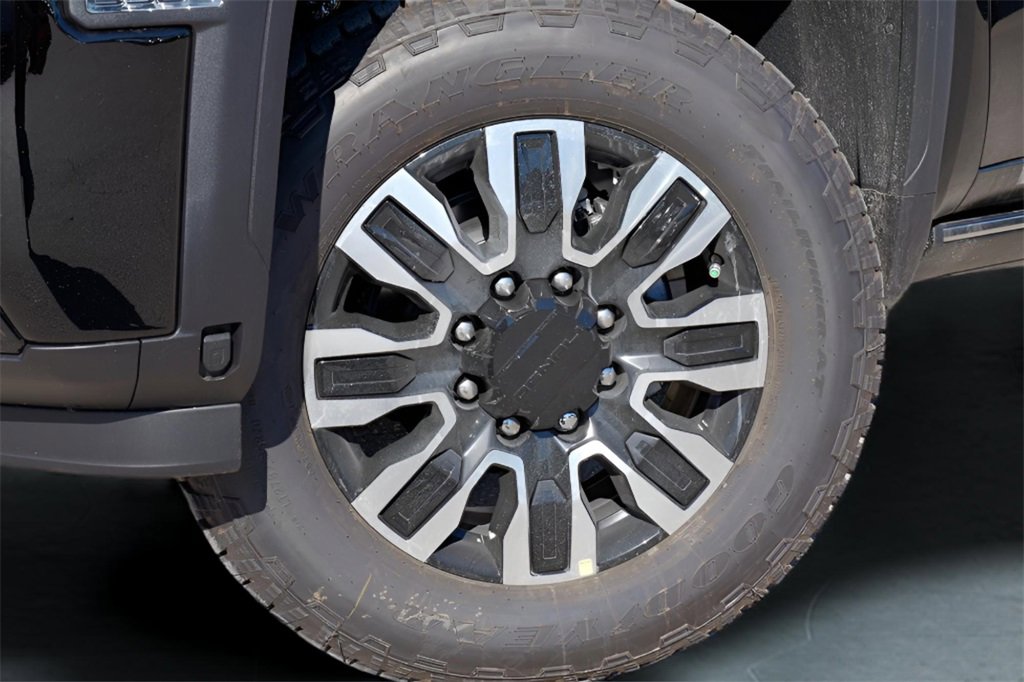 New 2026 GMC Sierra 3500 Denali Ultimate image 2