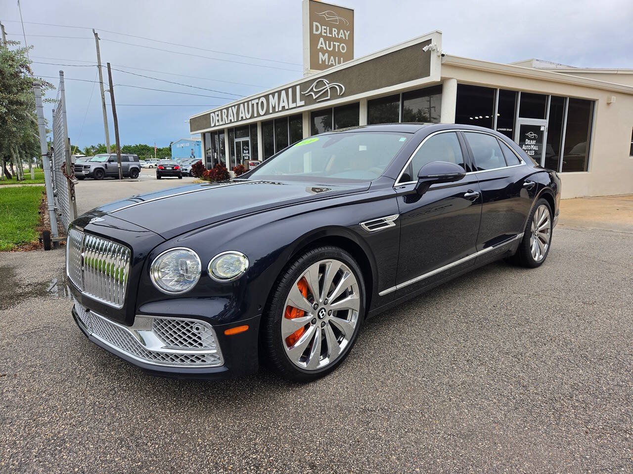 Used 2021 Bentley Flying Spur V8