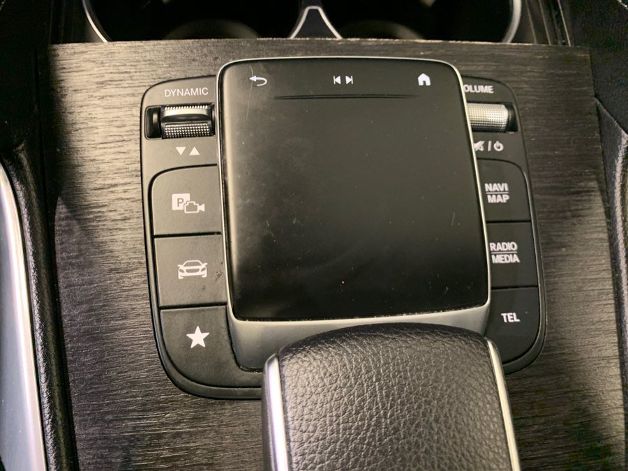 Used 2022 Mercedes-Benz GLE 350 4MATIC w/ Premium Package image 50