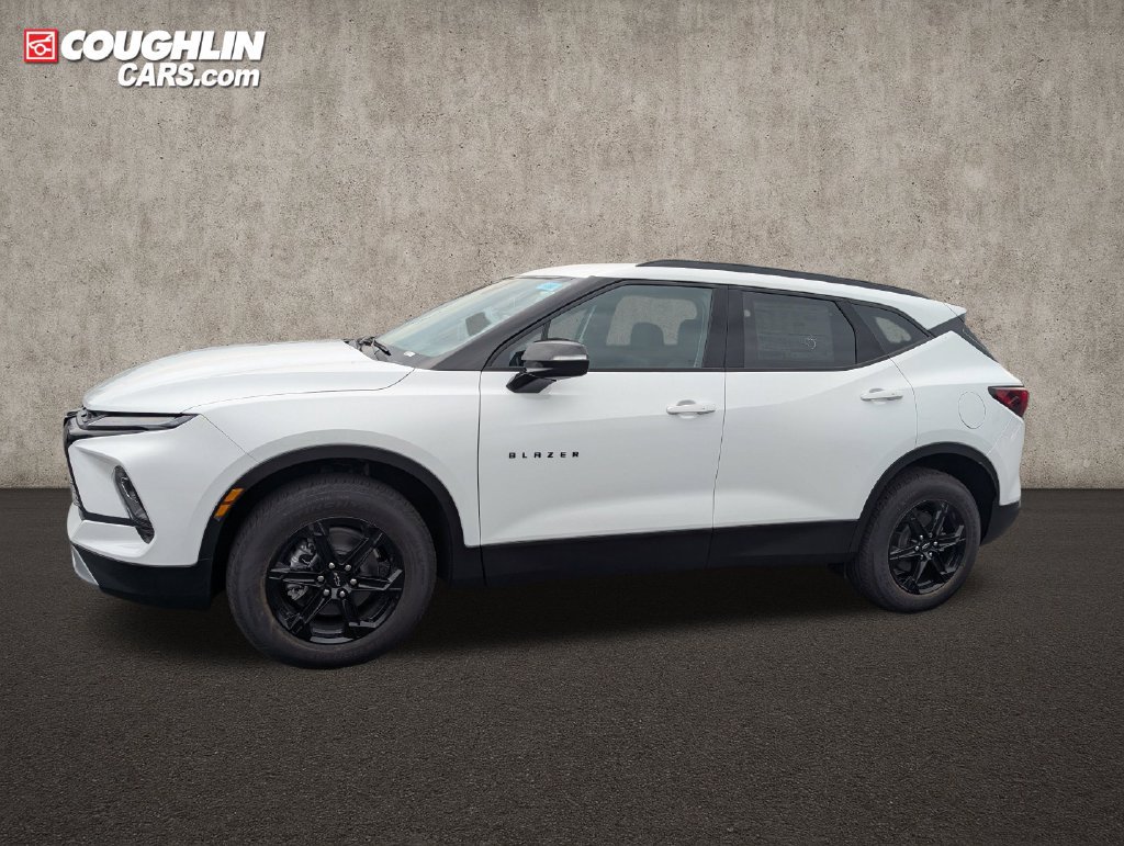 New 2026 Chevrolet Blazer LT w/ Midnight/Sport Edition AWD/4WD image 4
