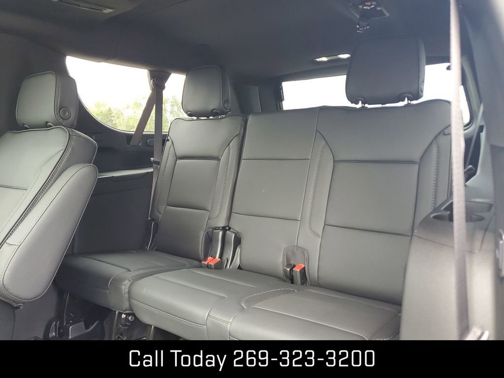 New 2025 GMC Yukon XL Denali w/ Denali Reserve Package image 28