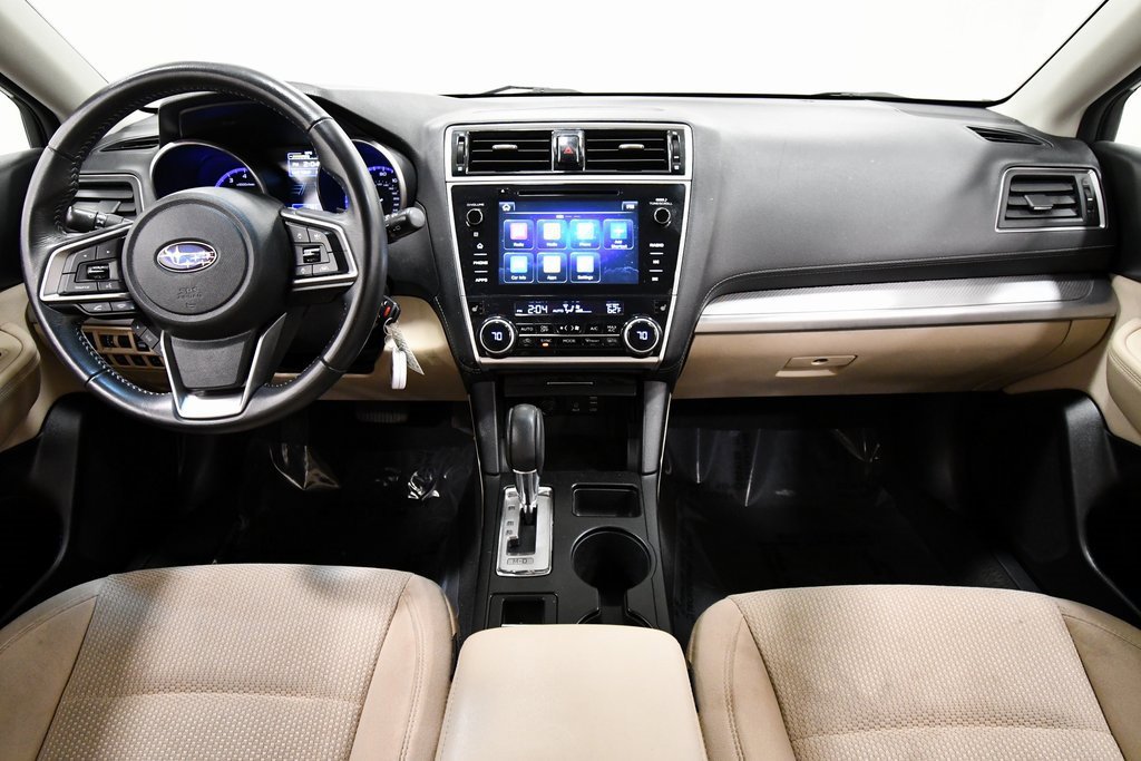 Used 2018 Subaru Outback 2.5i Premium image 3