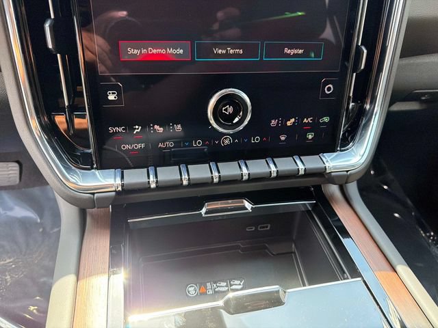 New 2026 GMC Yukon XL Denali w/ Denali Reserve Package AWD/4WD image 25