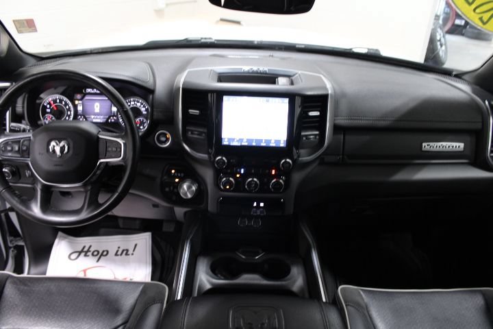 Used 2024 RAM 1500 Laramie AWD/4WD image 2