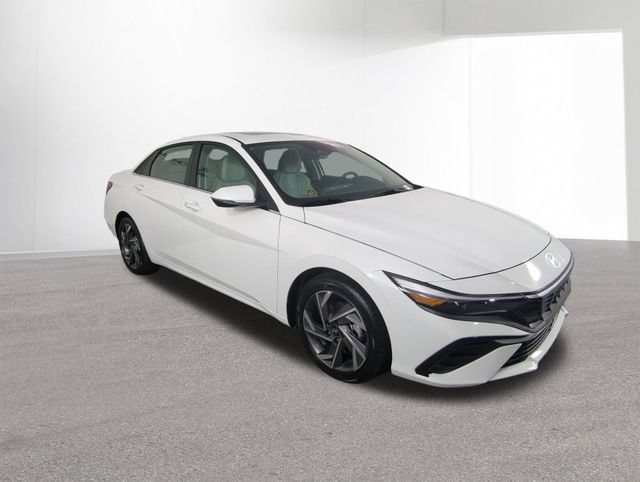 New 2026 Hyundai Elantra Limited FWD image 11