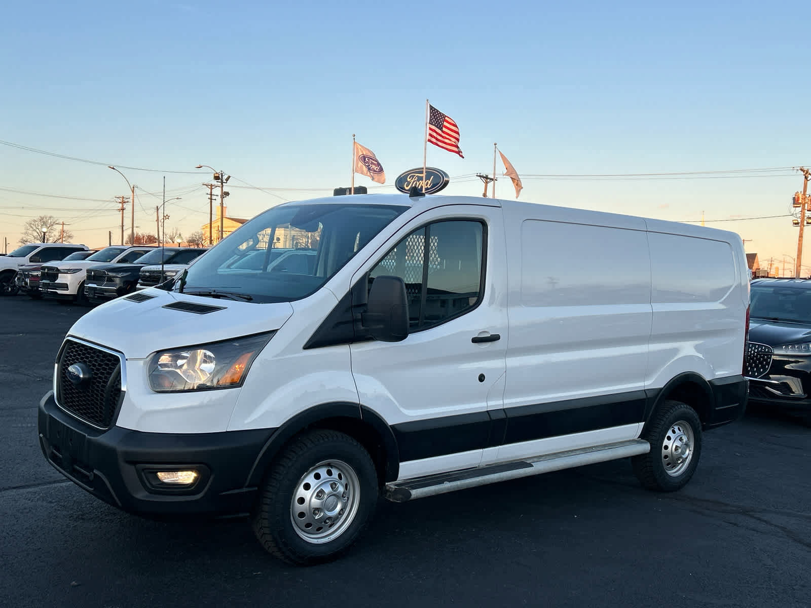 Used 2023 Ford Transit 250 Low Roof AWD w/ Exterior Upgrade Package image 3