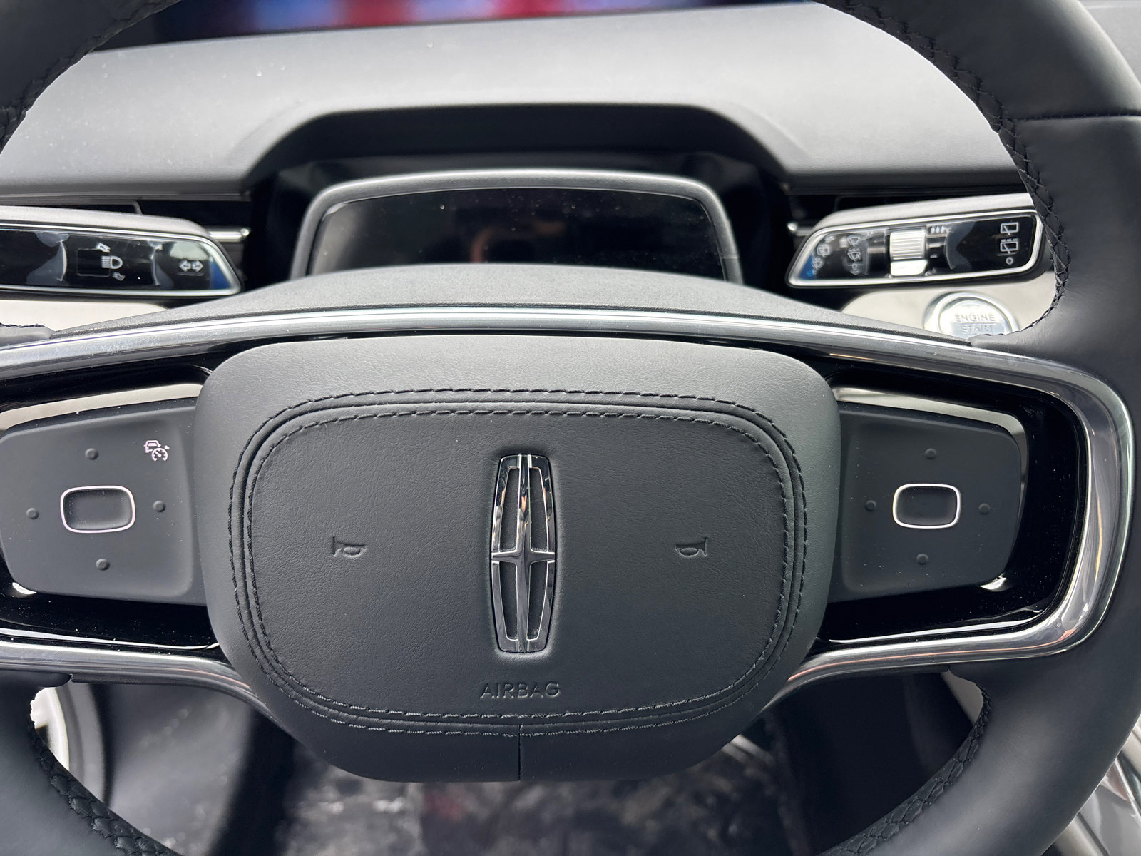 New 2026 Lincoln Nautilus Premier AWD/4WD image 16